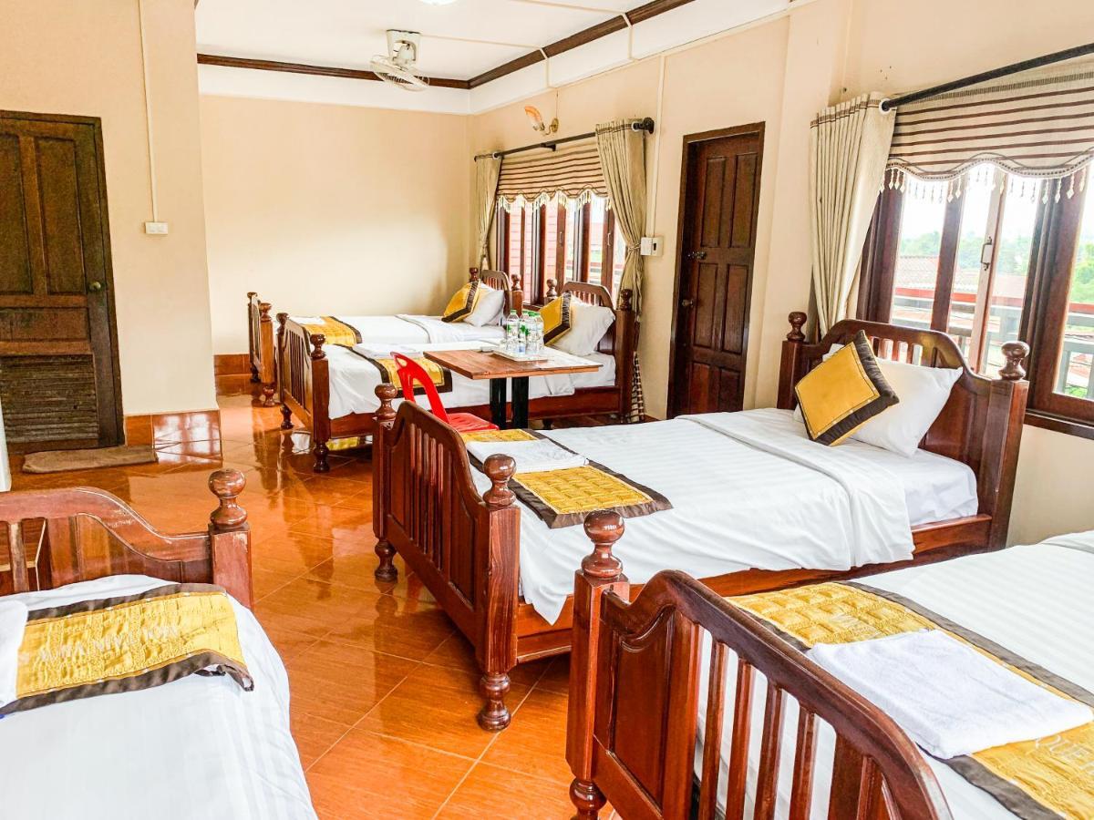 Bountang Mountain View Riverside Hotel Vang Vieng Exteriör bild