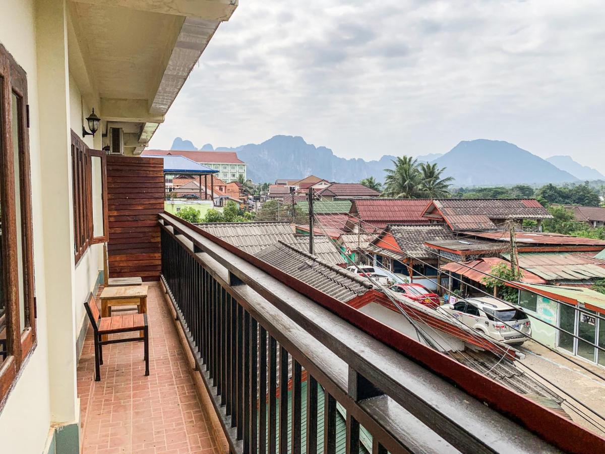Bountang Mountain View Riverside Hotel Vang Vieng Exteriör bild