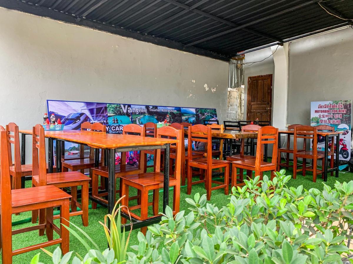 Bountang Mountain View Riverside Hotel Vang Vieng Exteriör bild