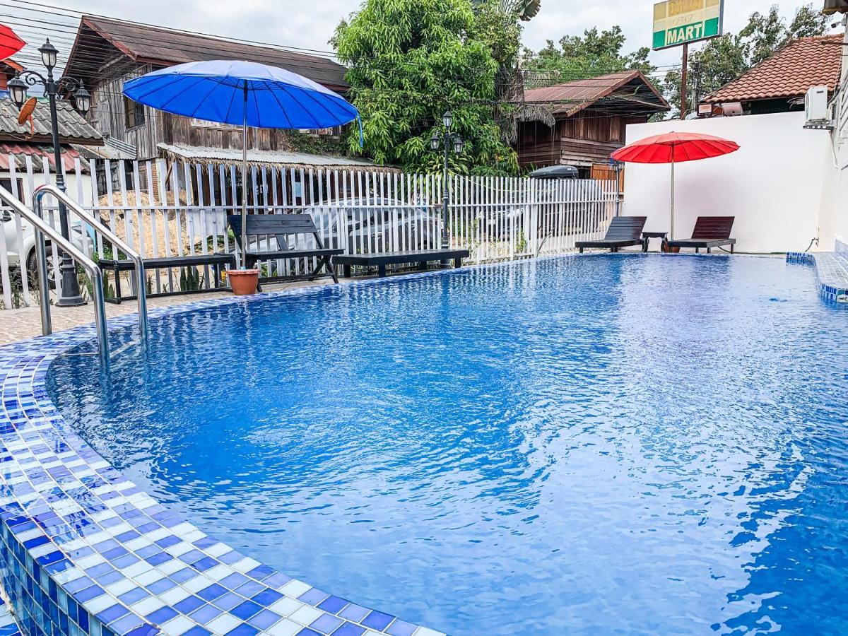Bountang Mountain View Riverside Hotel Vang Vieng Exteriör bild